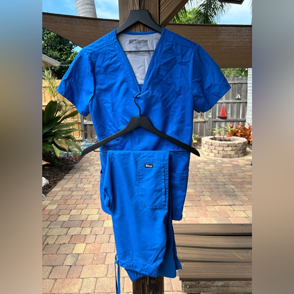 Greys Anatomy Scrub Set M